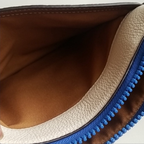 COPY - Coach Rainbow Crossbody Bag - Picture 8 of 8